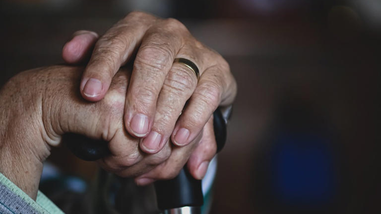 Três fatores de saúde podem adiar o aparecimento da demência em até 13 anos, diz estudo.